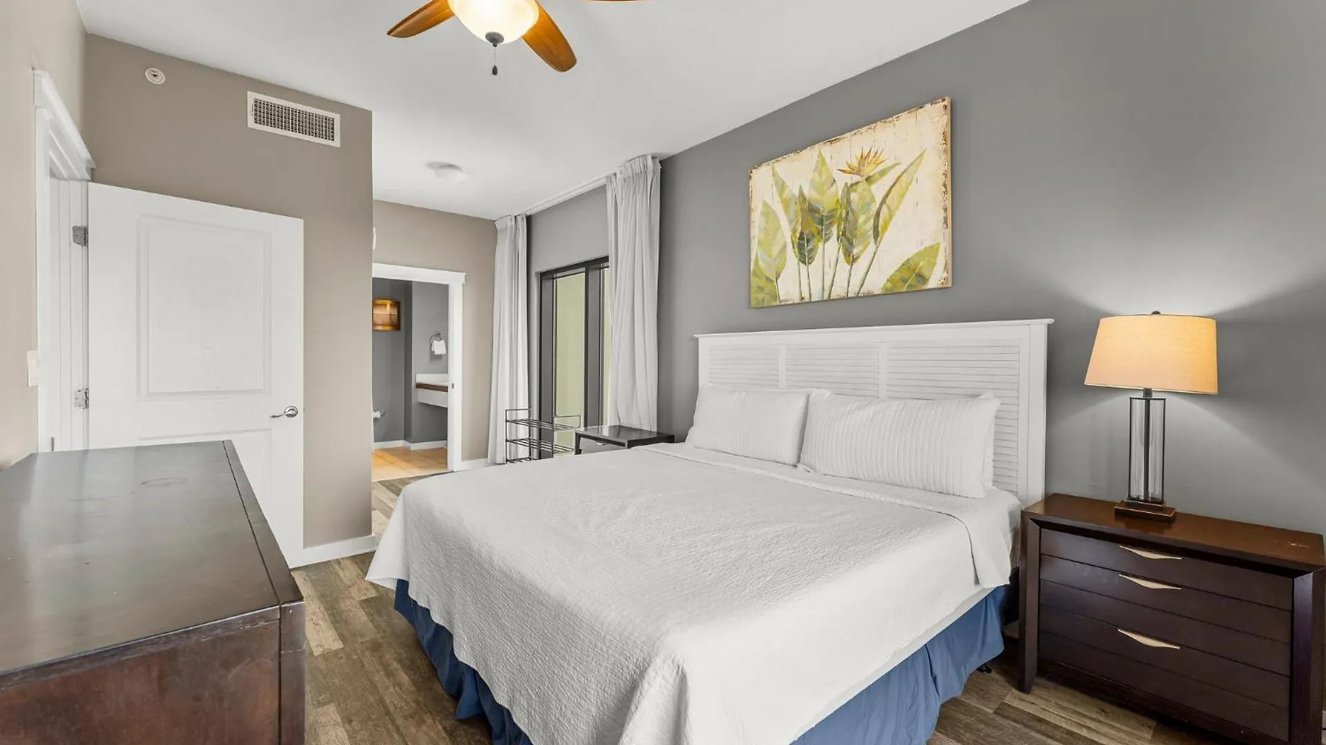 Apartment Origin 1011 - One Bedroom - Spacious Partial Gulf View By Beach Haven Vacation Rentals Panama Stadt USA